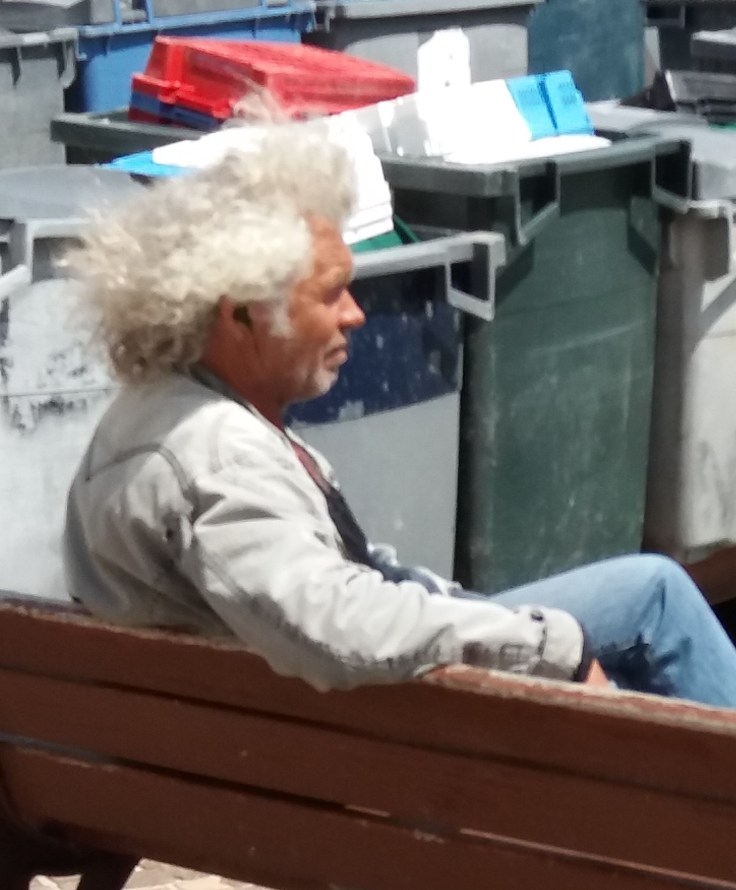 2A10DEB6-4EB6-4BEB-9145-8F73E64A6EEF