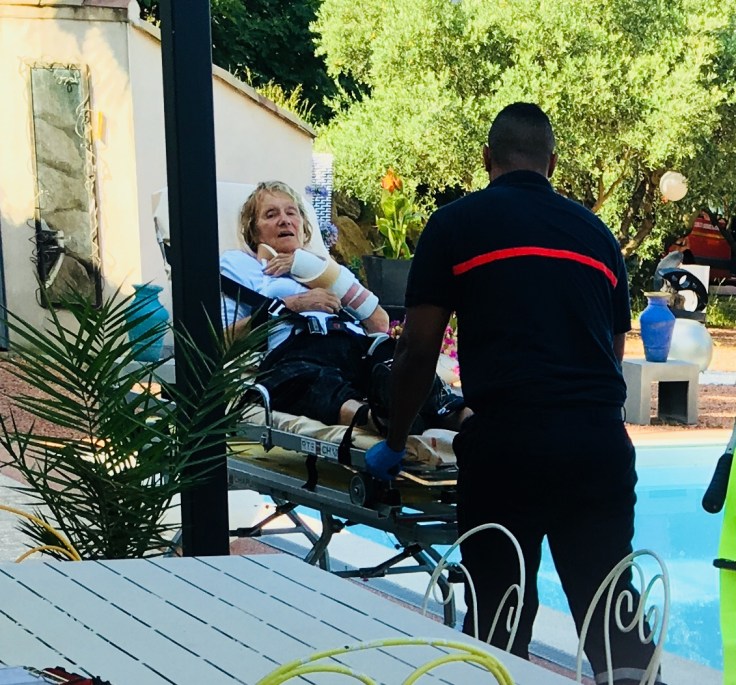 5A997DE1-DFA2-4966-806F-53B227E180D0