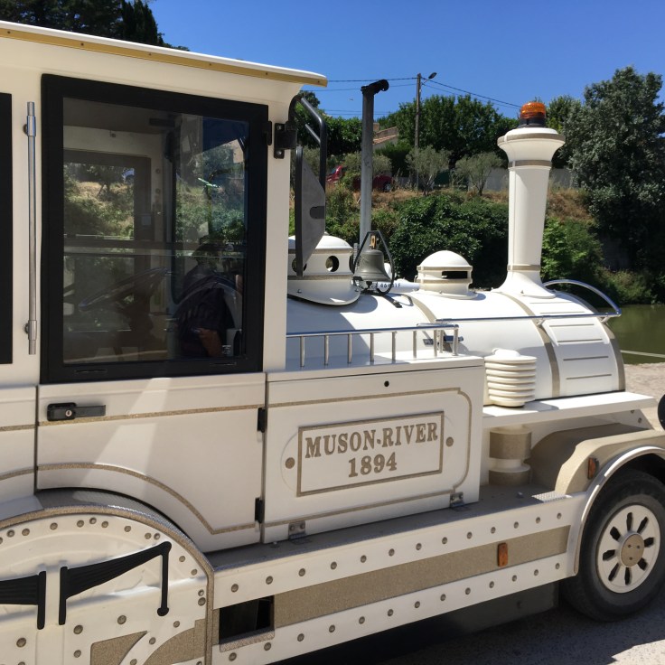 64ACC0FF-01F9-4558-BF32-8BA216620CEC