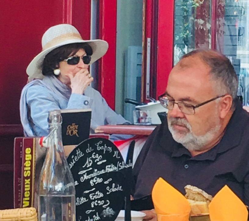 D4382F8B-E6D7-4135-9361-EF1183FFA501